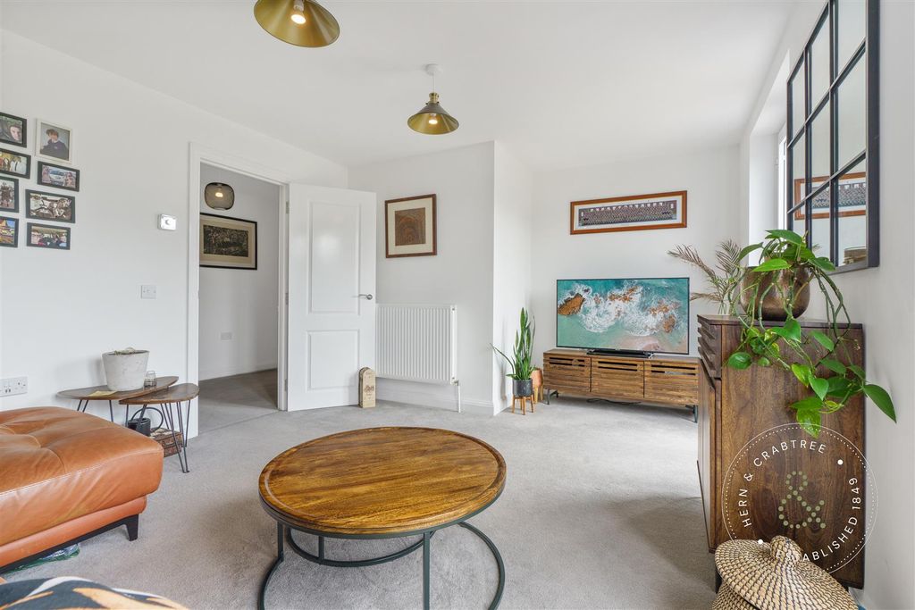 Property photo 3 of 33 Herncrabtree-1817.Jpg