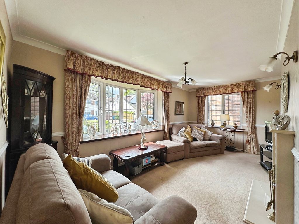 Property photo 3 of 42