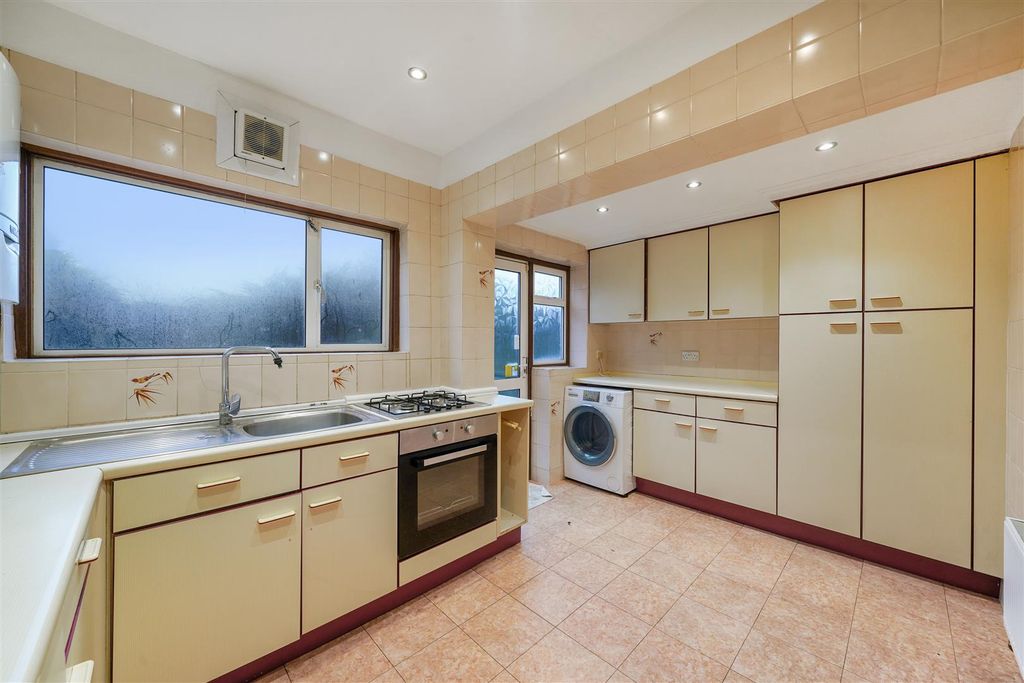 Property photo 3 of 16 47 Norval Road - 9A6x0Ssoqv56Yulgpuzd.Jpg
