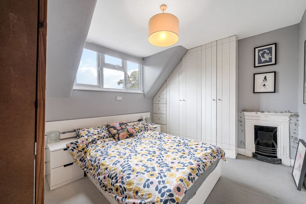 Property photo 2 of 9 Picture No. 15