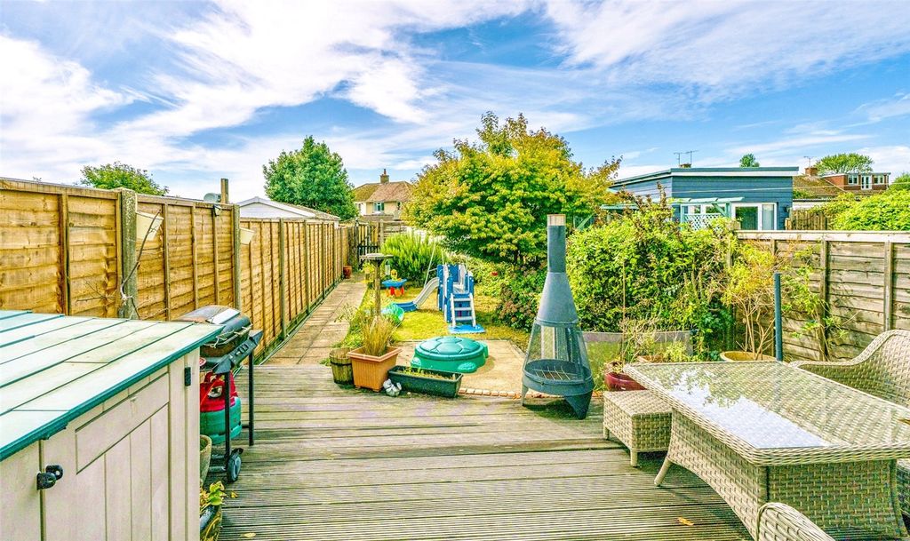 Property photo 2 of 25 Picture No. 32