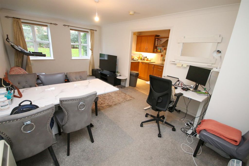 Property photo 2 of 15 Img_8252.Jpg