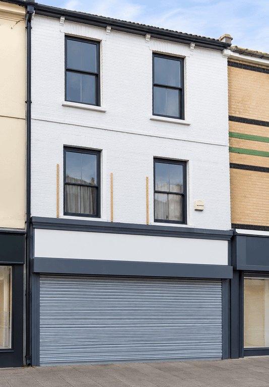 Property photo 1 of 2 Shop To Let – High Road, Wood Green, N22 | Prime Retail Location