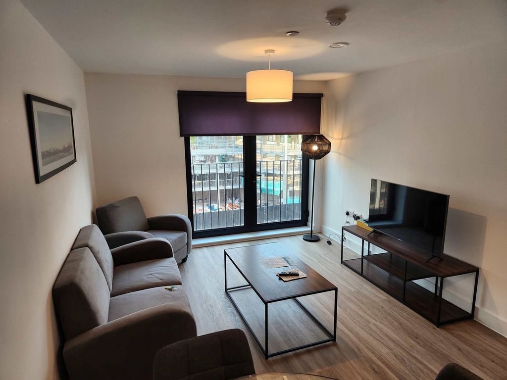 Property photo 1 of 16 Living Room