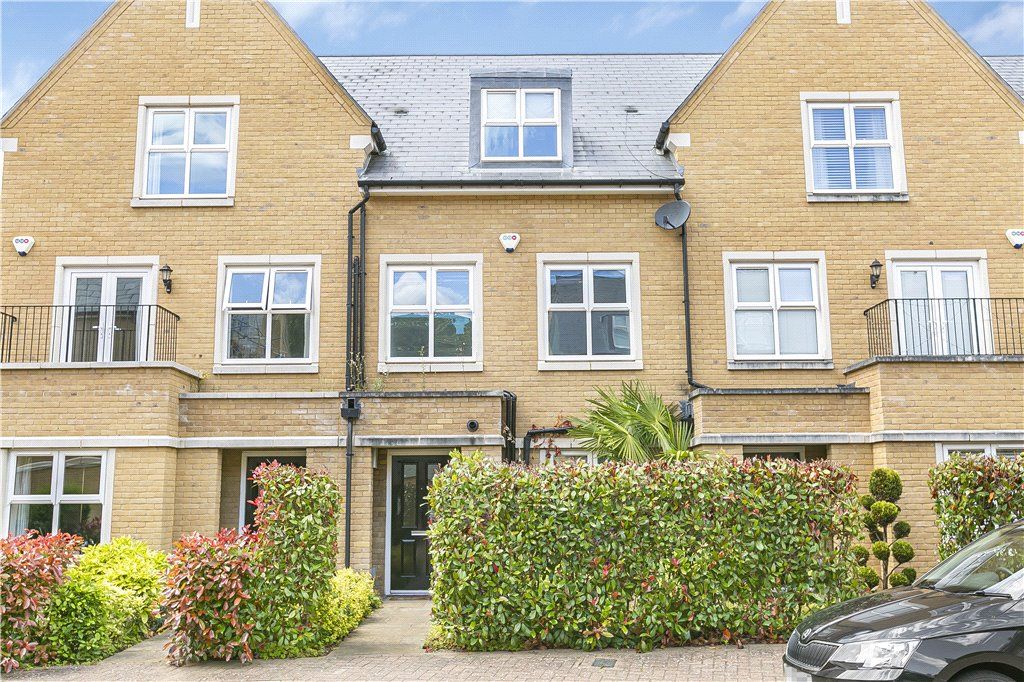 Property photo 1 of 28 Front View