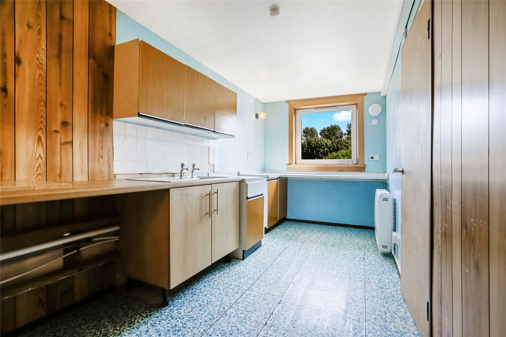 Property photo 3 of 21 Picture No. 08