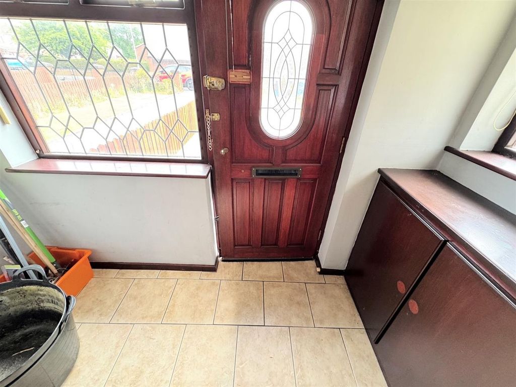 Property photo 2 of 11 Porch