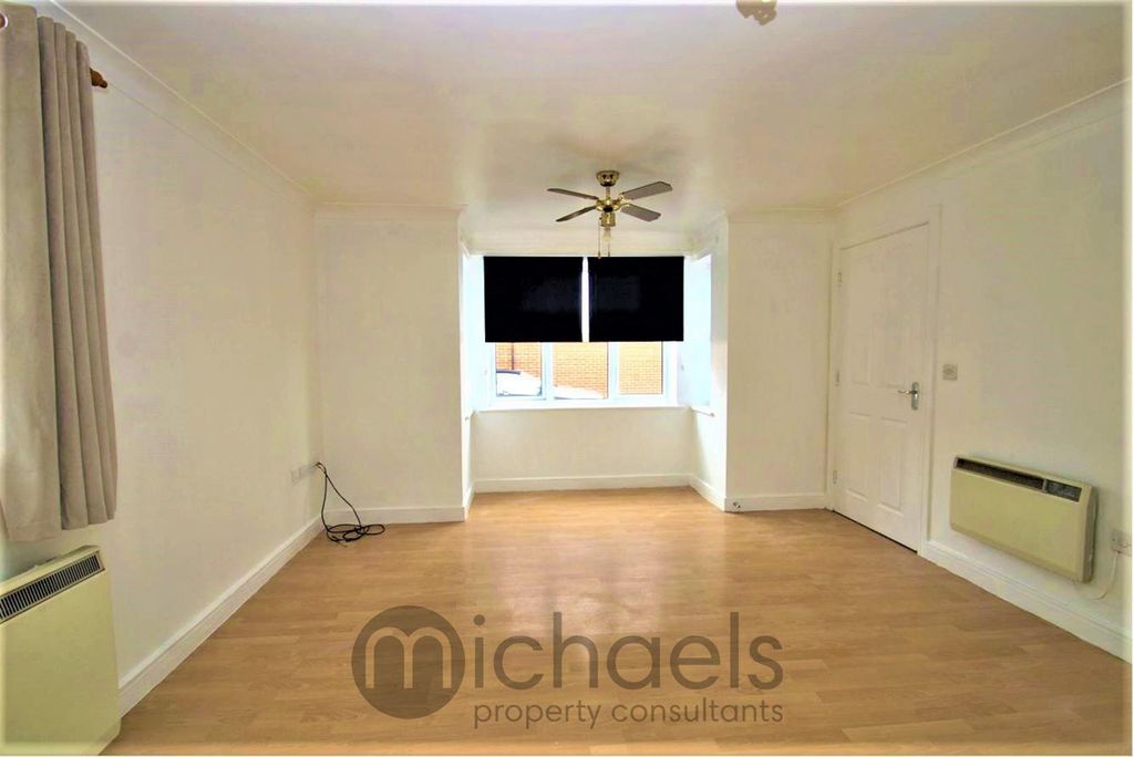Property photo 2 of 7 Living Room
