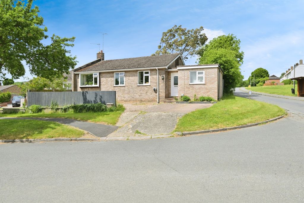 Property photo 1 of 12