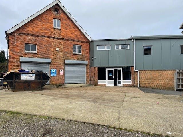 Property photo 1 of 7 724 1.Jpg