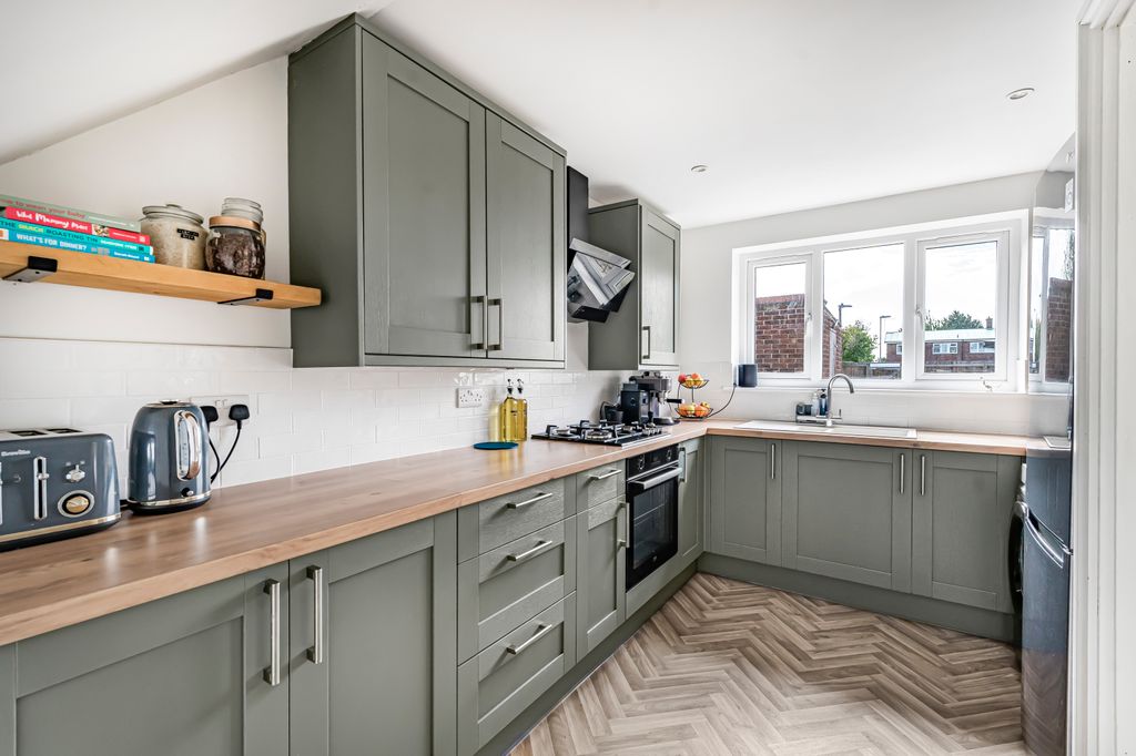 Property photo 2 of 36 3059022