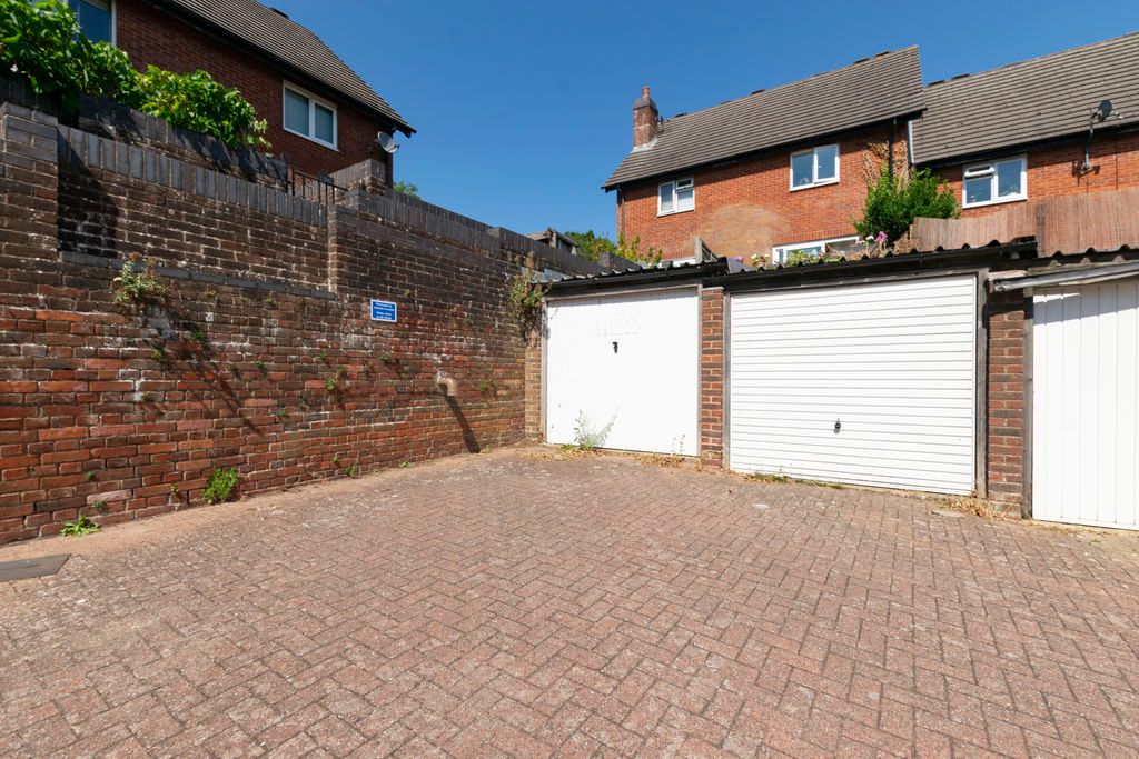 Property photo 3 of 17 Photo 15