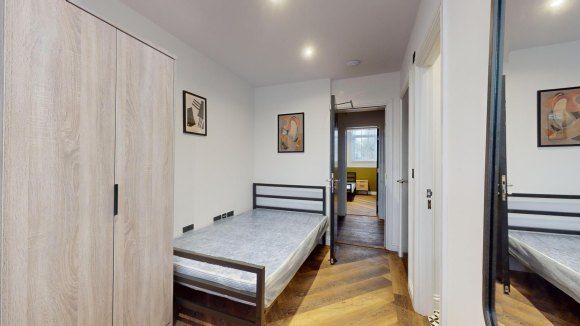 Property photo 2 of 19 8713191.Jpg