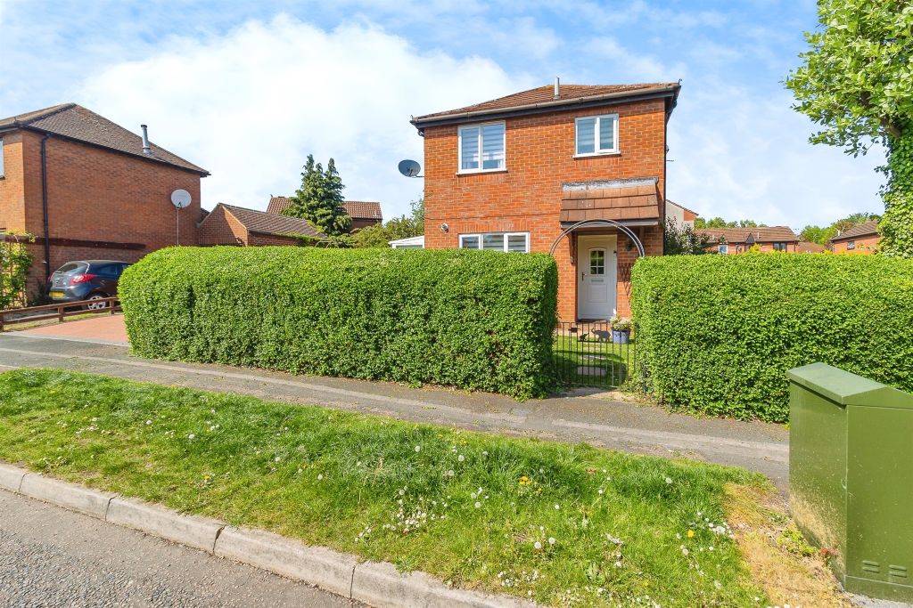 Property photo 1 of 17