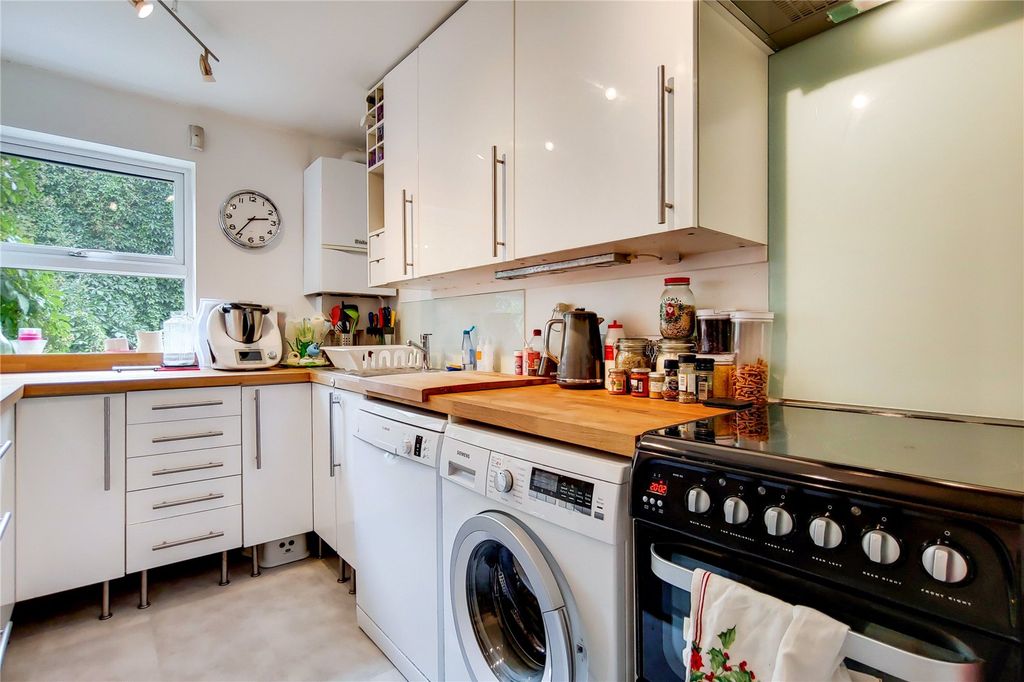 Property photo 2 of 15 Kitchen