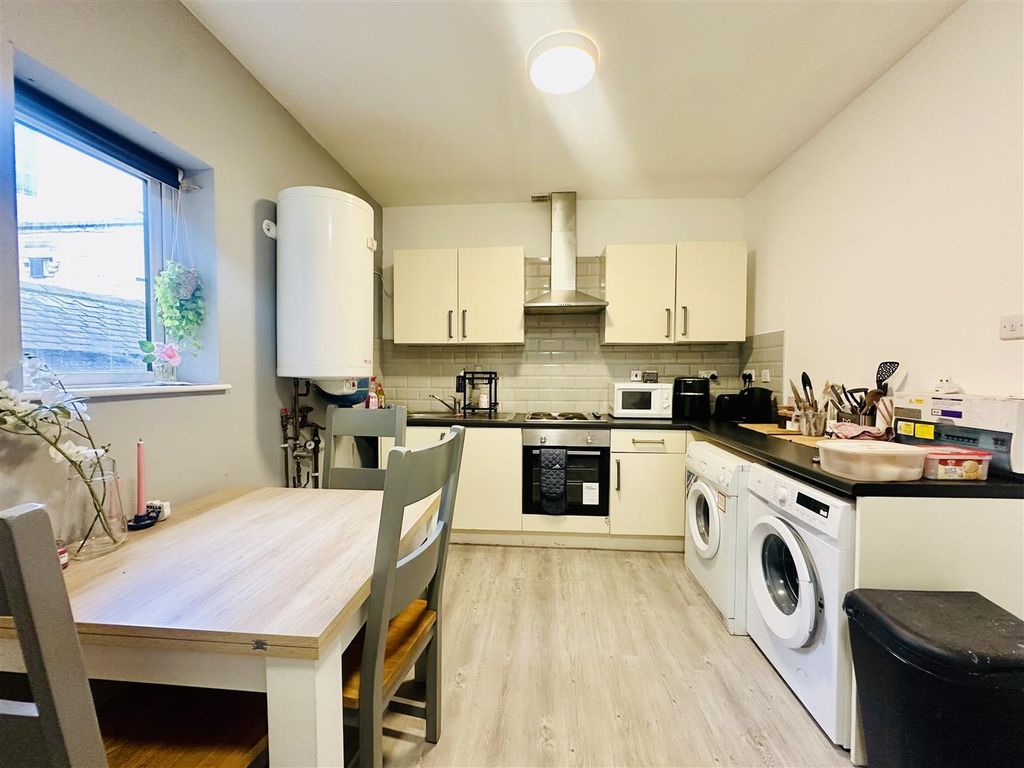 Property photo 1 of 16 Image00022.Jpeg