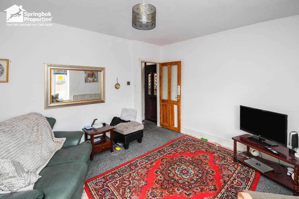 Property photo 3 of 16 Image 2