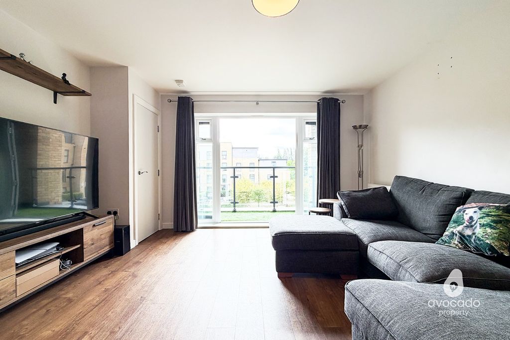 Property photo 3 of 10 5556424