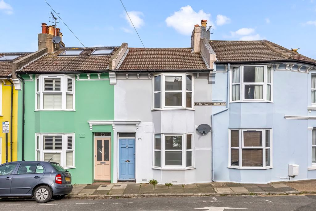 Property photo 1 of 14 Photo 15