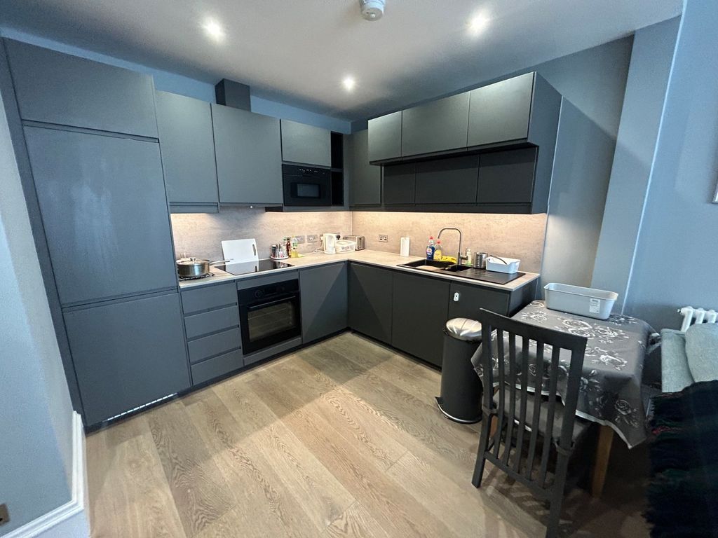 Property photo 3 of 9 Photo 3