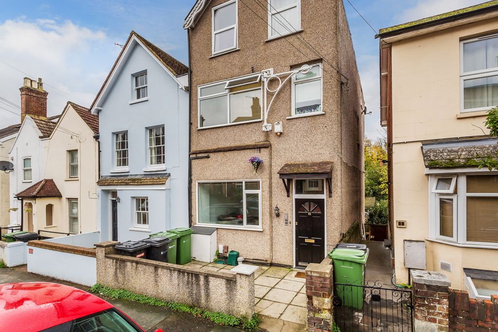 Property photo 1 of 7