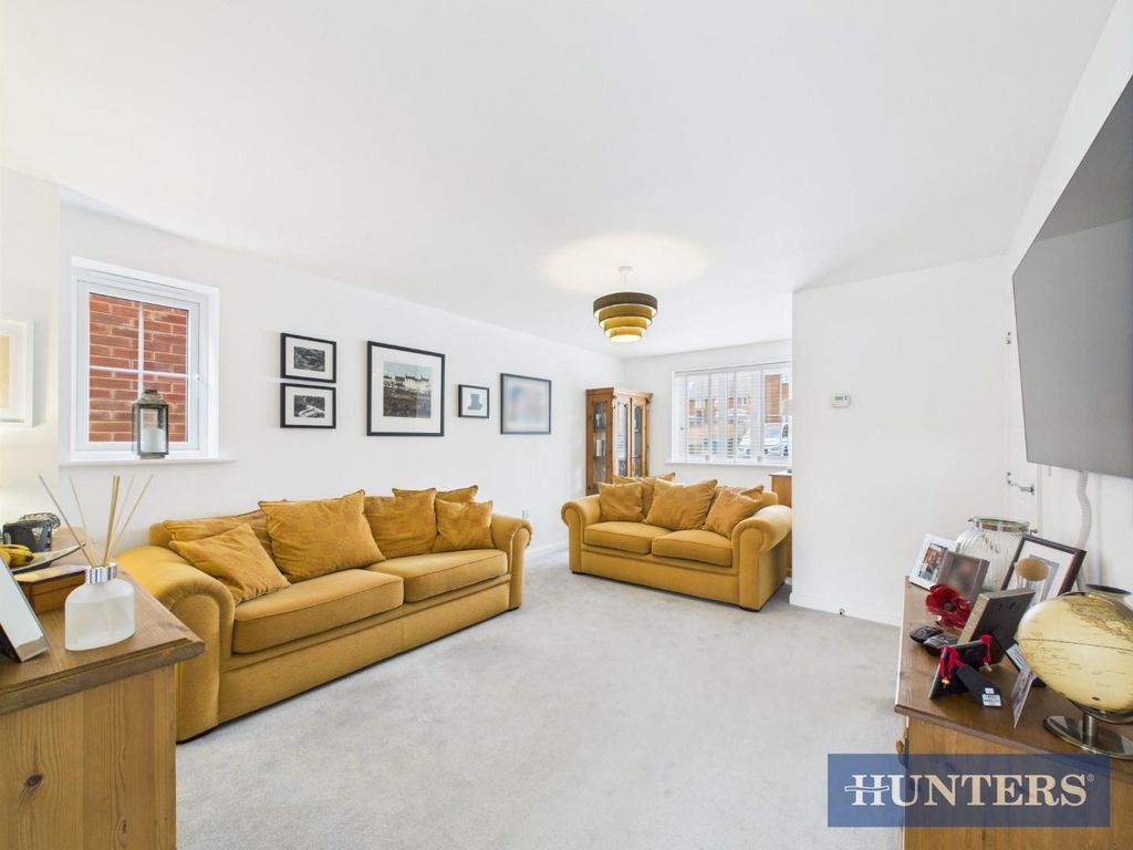 Property photo 2 of 18 Cam01450G0-Pr0226-Still002.Jpg