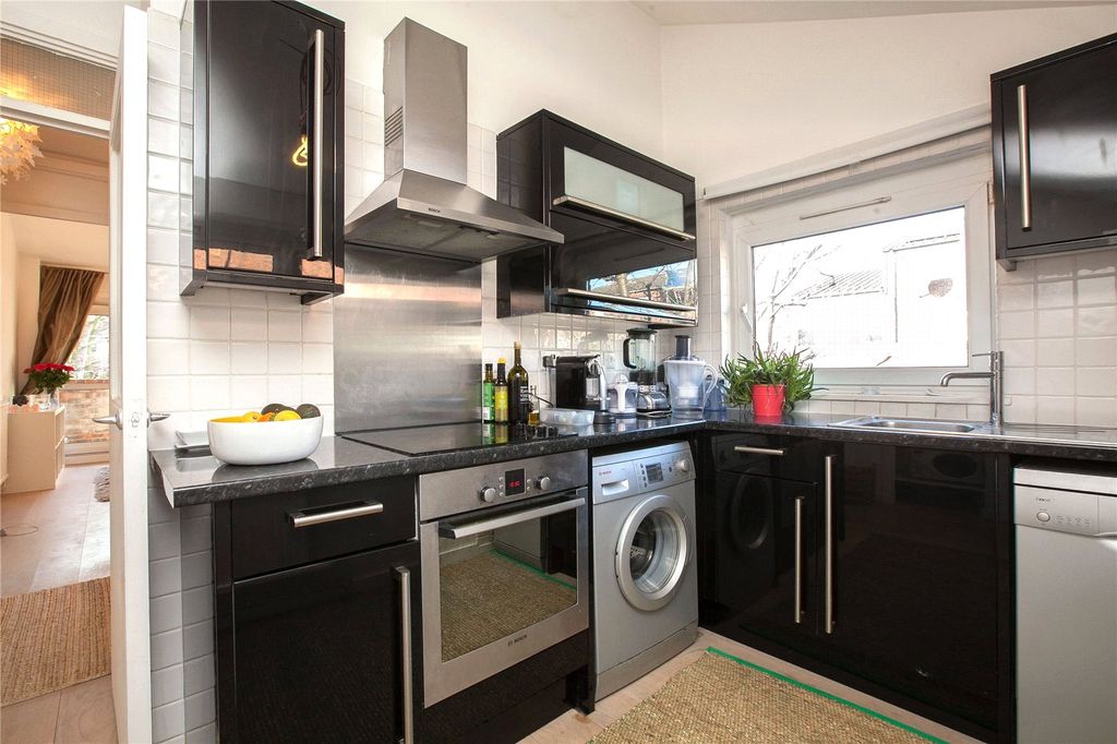 Property photo 2 of 10 Picture No. 06