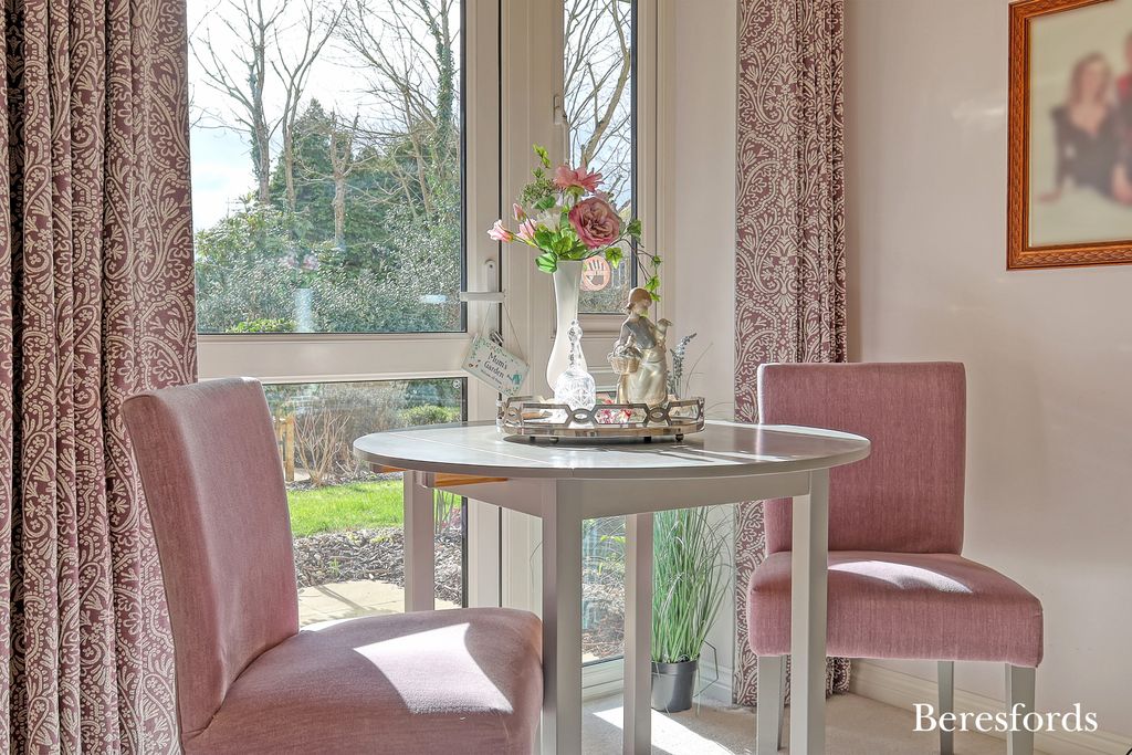 Property photo 3 of 12 Dining Area