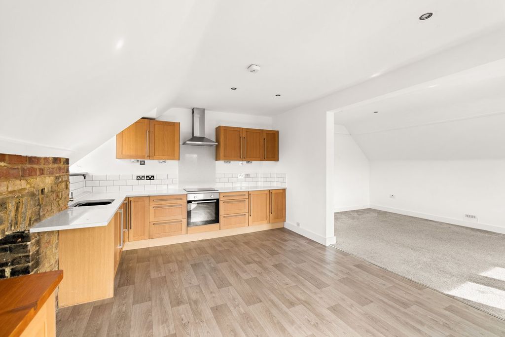 Property photo 2 of 11 Kitchen/Diner