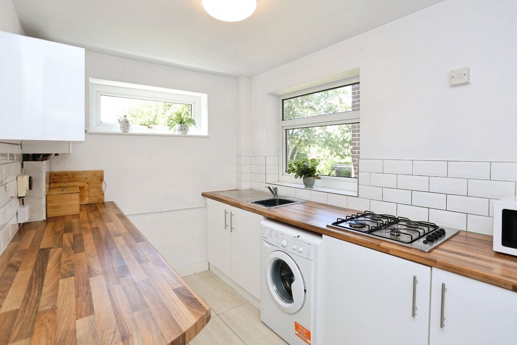 Property photo 3 of 18 Picture No. 11
