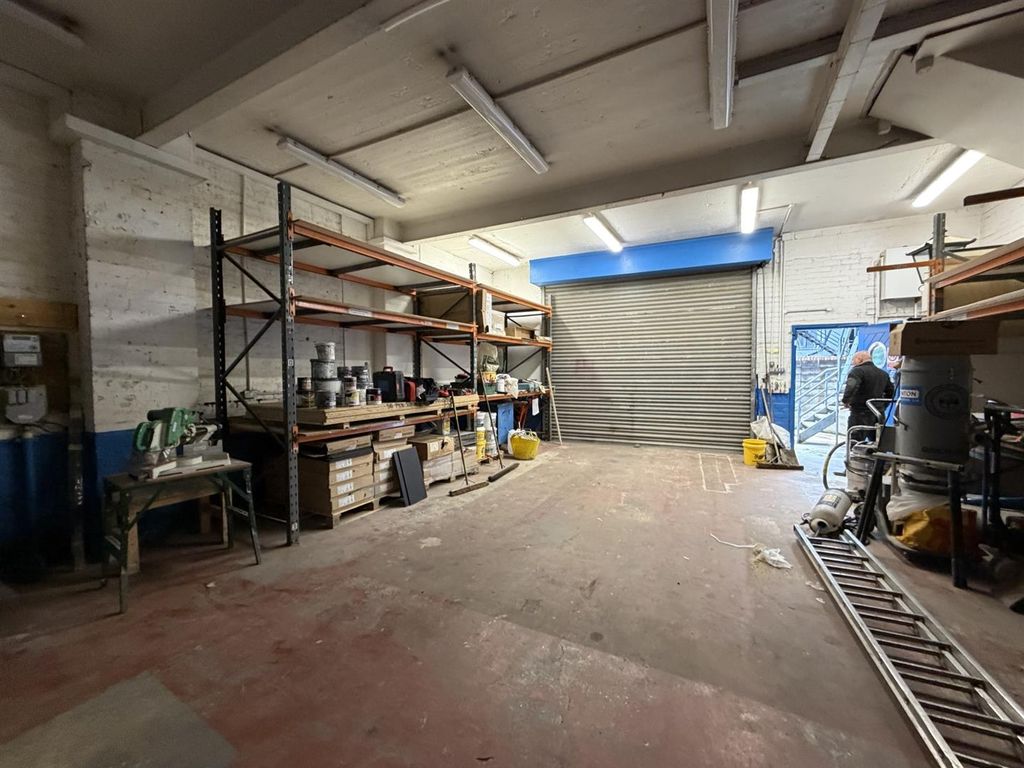 Property photo 3 of 20