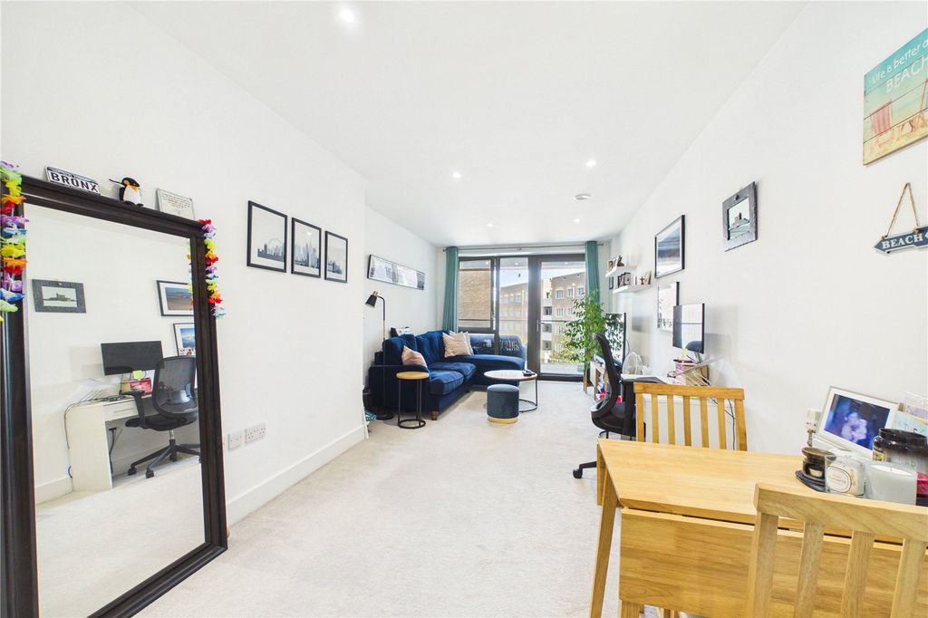 Property photo 3 of 16 Picture No. 05