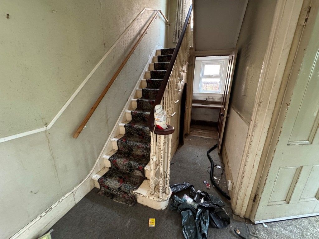Property photo 2 of 14 Entrance Hall
