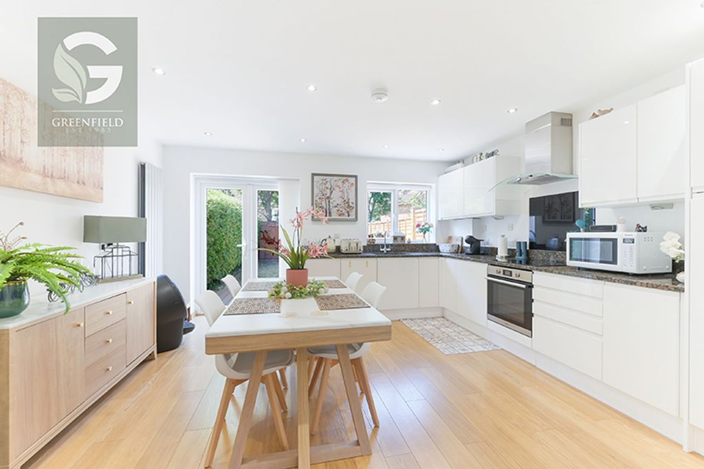 Property photo 3 of 13 The Hawthorns, Off Kingston Road, Ewell Village, Epsom, Kt17 2Qa