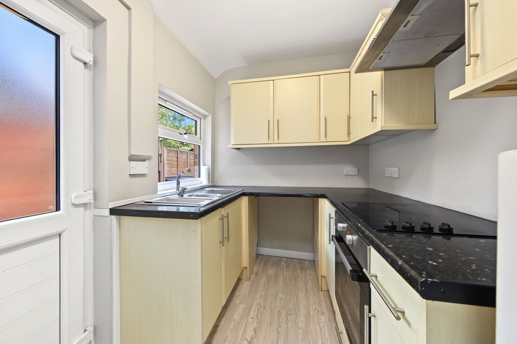 Property photo 3 of 24 Kitchen