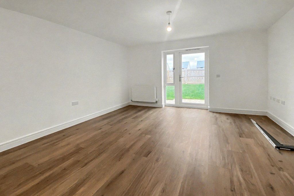 Property photo 2 of 14 Picture No. 01