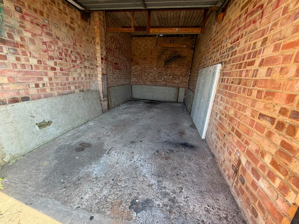 Property photo 3 of 3 3489863