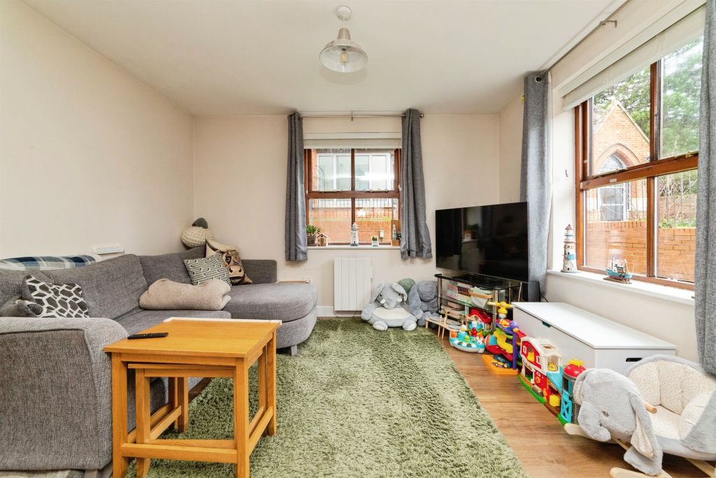 Additional image 9 of 1 bed flat for saleWhitehorse Street, Baldock SG7