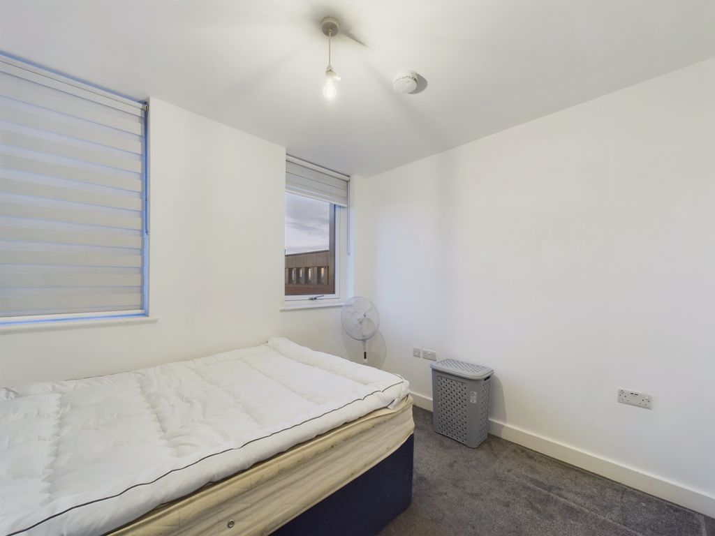 Property photo 3 of 5 Cam01909G0-Pr0279-Still001