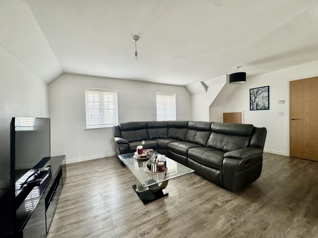 Property photo 2 of 9 Living Room