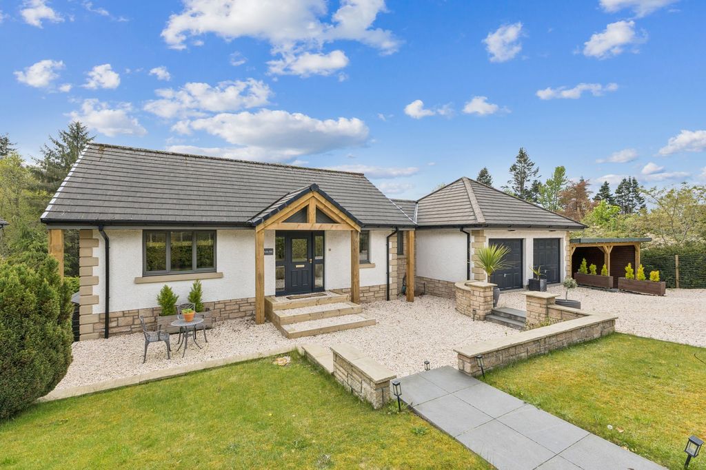 Property photo 1 of 33