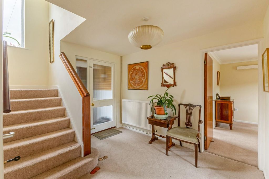 Property photo 3 of 17 Entrance Hallway
