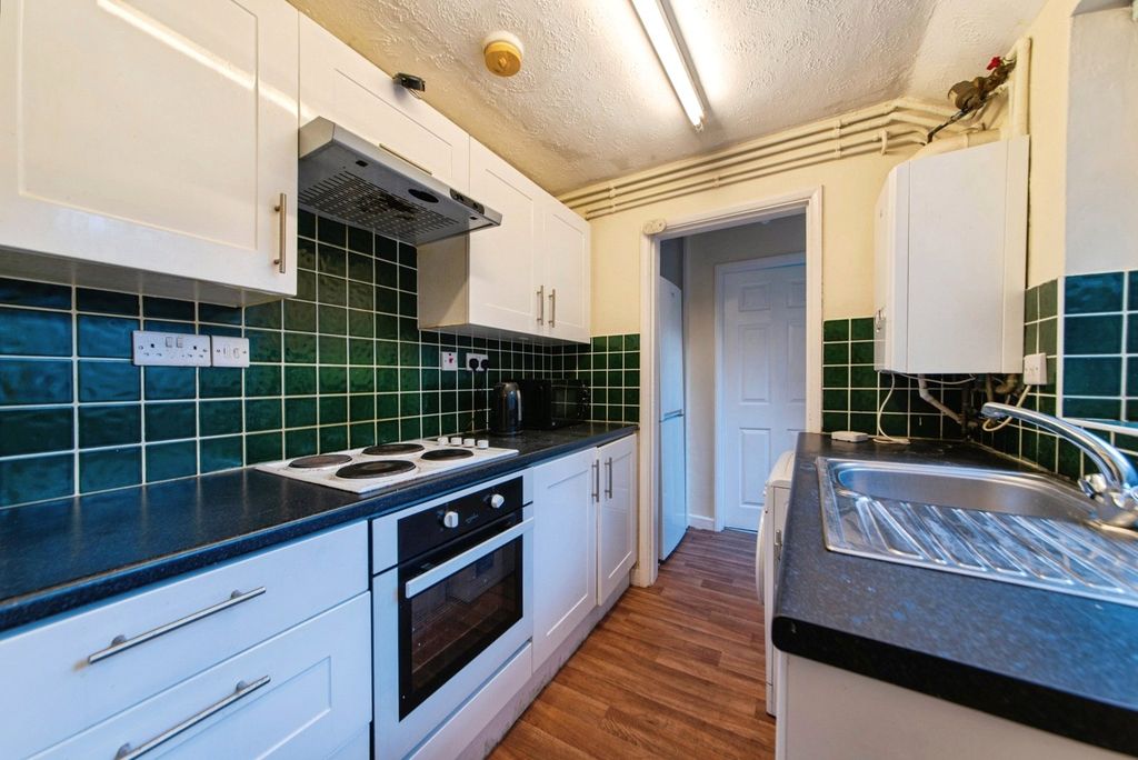 Property photo 2 of 17 Pbox-Img.Jpg