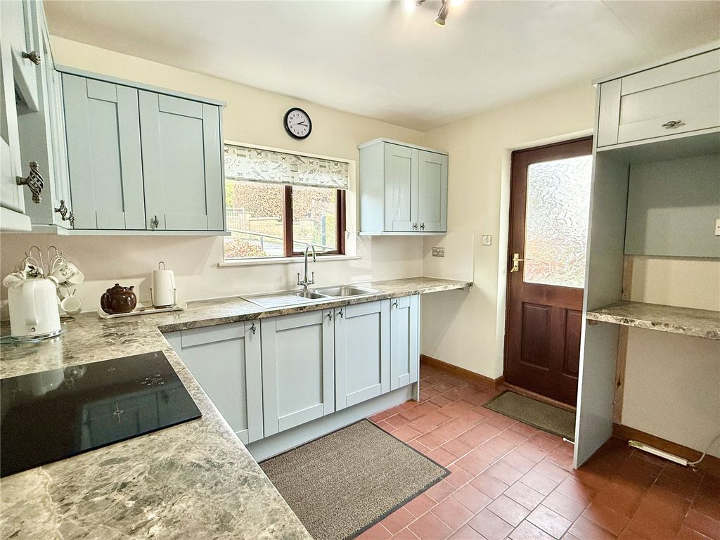 Property photo 2 of 19 Picture No. 08