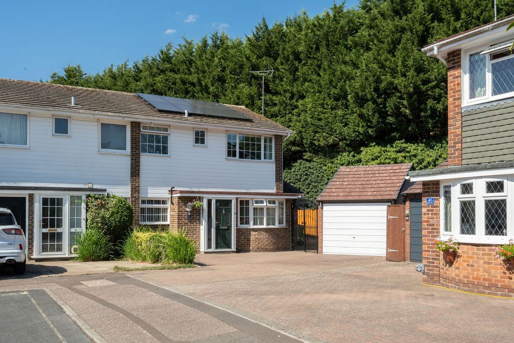 Property photo 1 of 22
