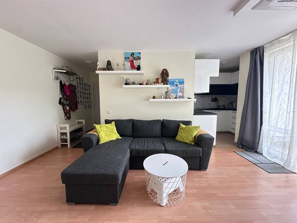 Property photo 2 of 18