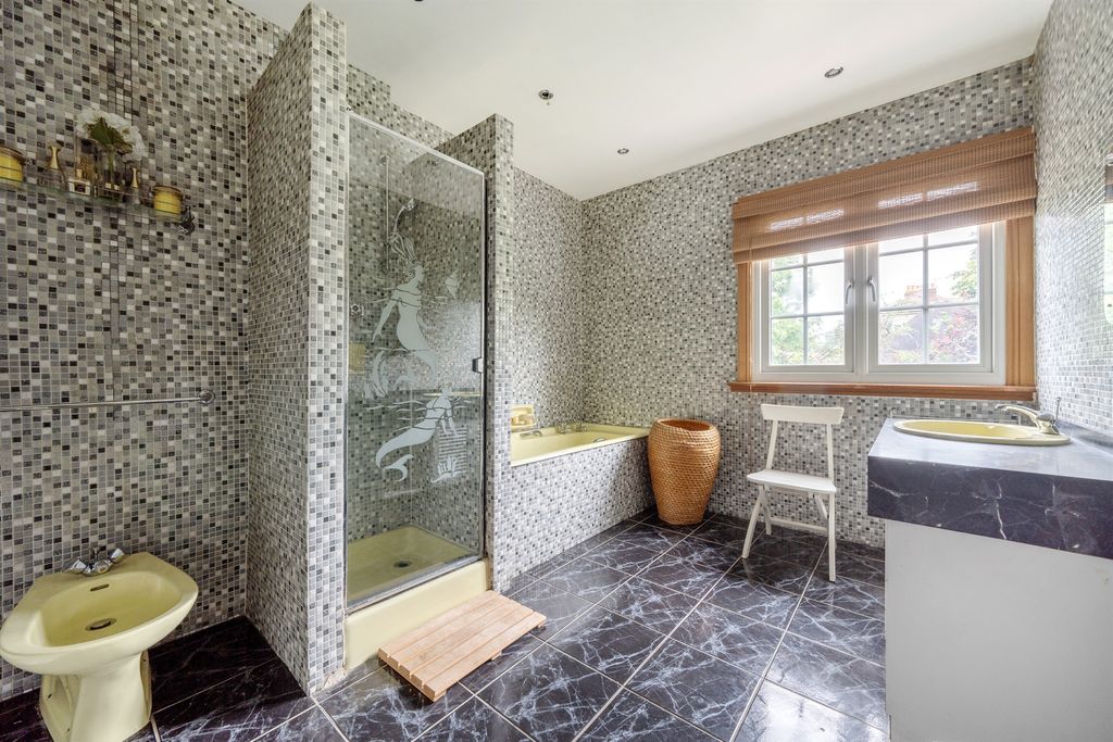 Additional image 16 of 5 bed detached house for saleWellington Road, Enfield EN1