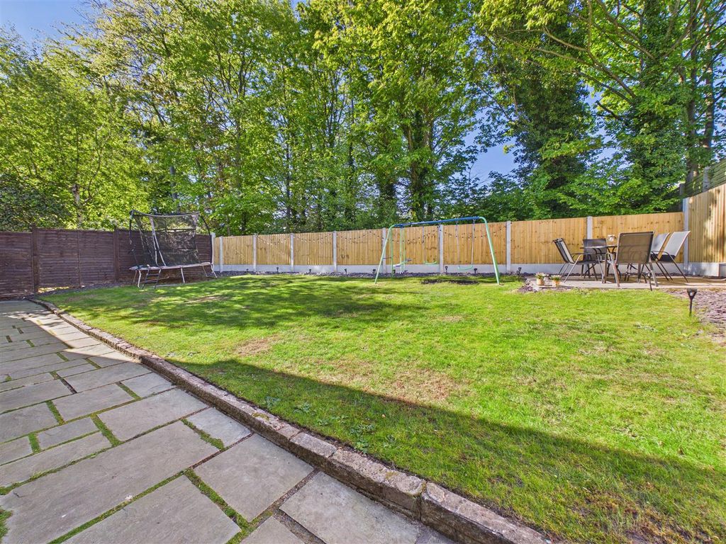 Property photo 3 of 24 Outside