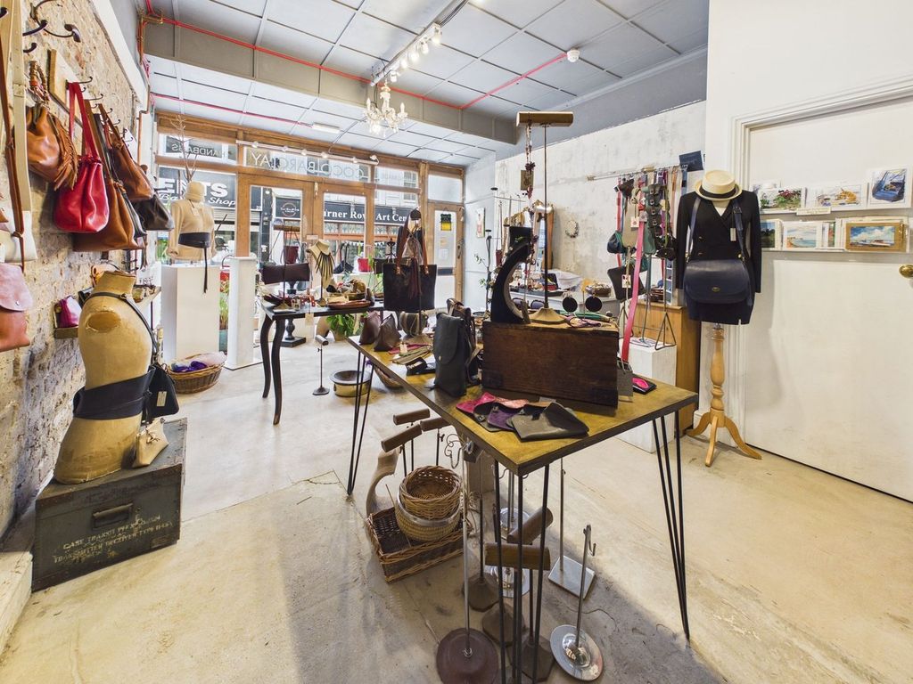 Property photo 2 of 29