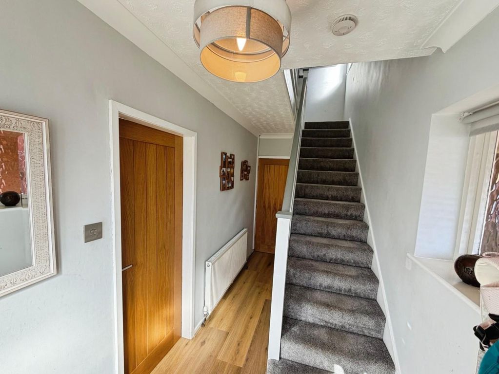 Property photo 2 of 32 7F2160Cf--4Ffa-Af4B-5919Ea76B9Ca-26868-000009435B5